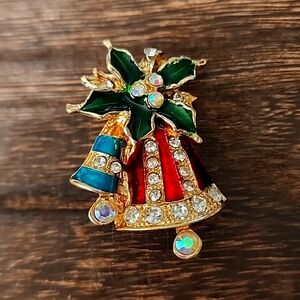 VINTAGE Style Nostalgic Christmas  BROOCH Loaded with Gems